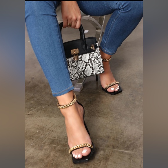 Fashion Nova Let Me Know Chain Heeled Sandals | Size 8 | Black - Picture 2 of 7